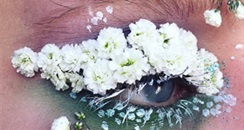 创意眼妆：在眼睛上种出一片花园！美翻了！