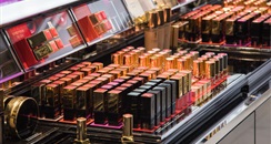海南对首次进口非特殊用途化妆品实行备案管理